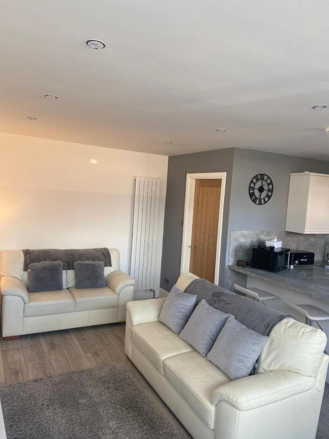Spacious One Bedroom Ground Floor Apartment Harrogate Luaran gambar
